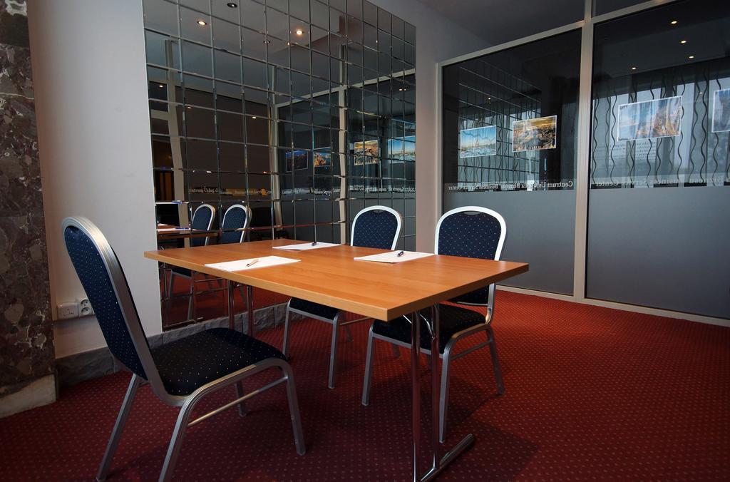 Hotel Kamena Chełm Extérieur photo