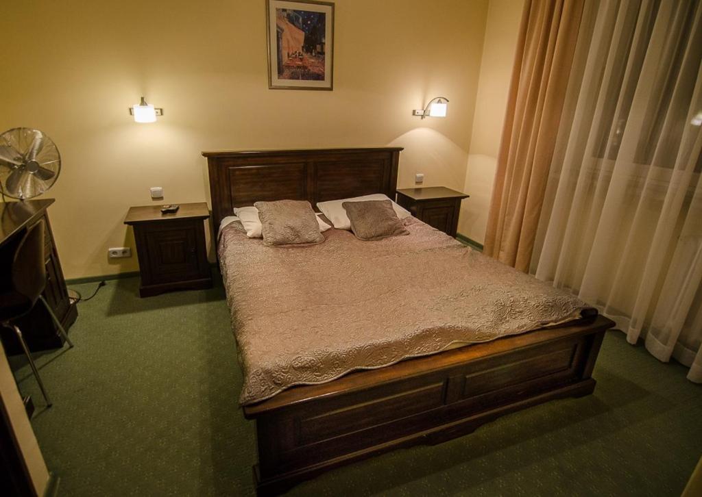 Hotel Kamena Chełm Extérieur photo